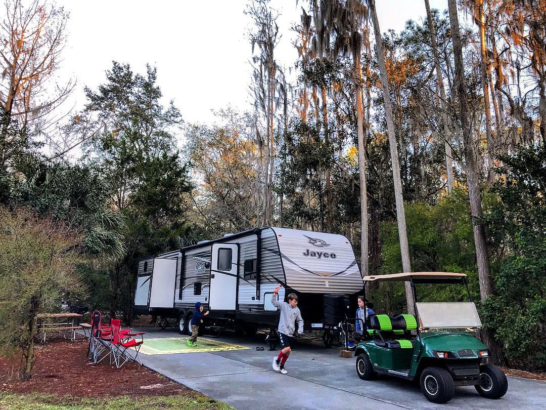 Fort Wilderness vs. Wilderness Lodge