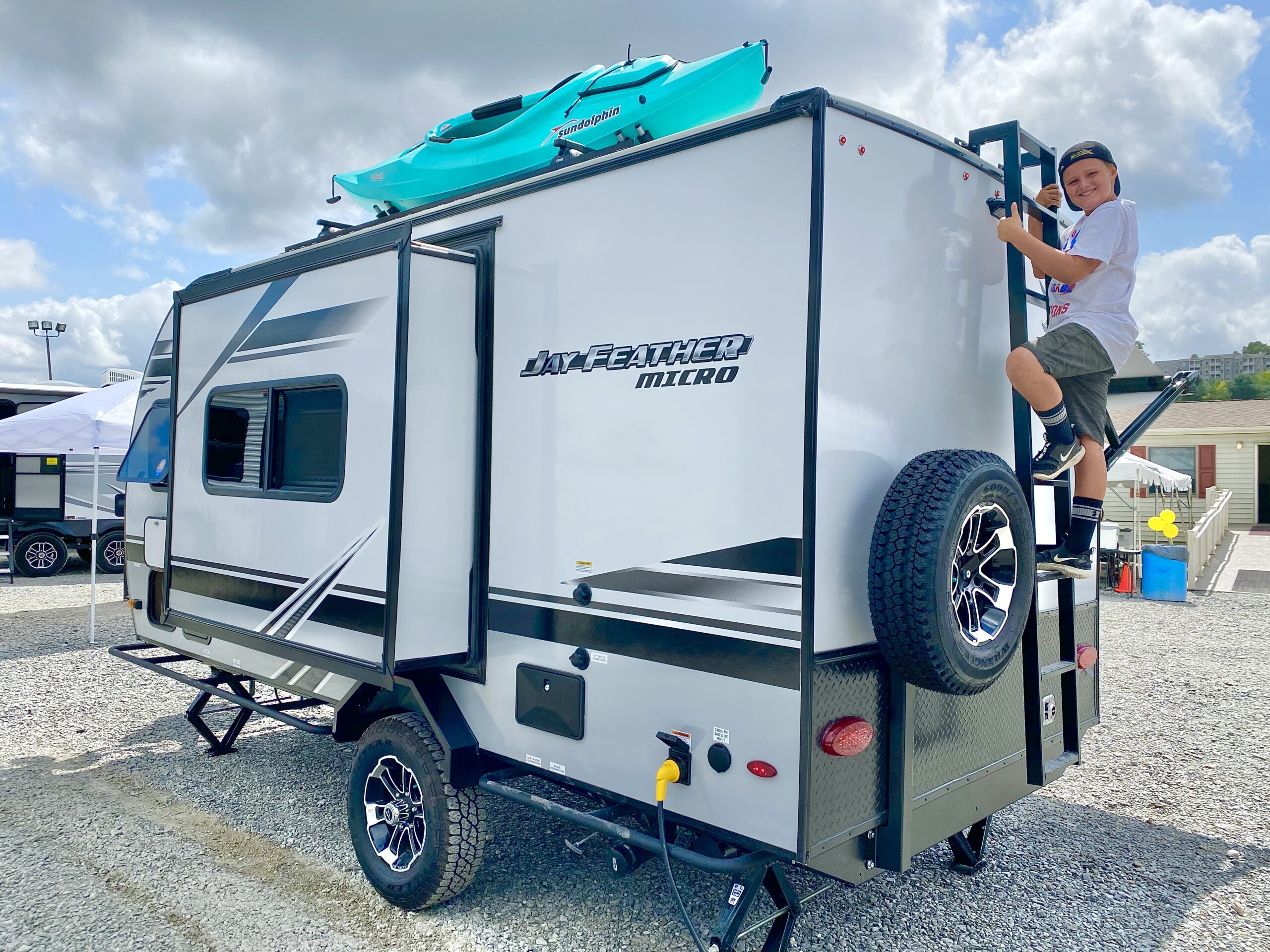 Togo RV’s “6 Best RV’s for Going Off the Grid”
